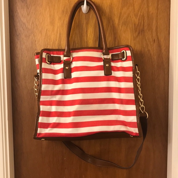 Red and white striped large purse - Picture 2 of 4